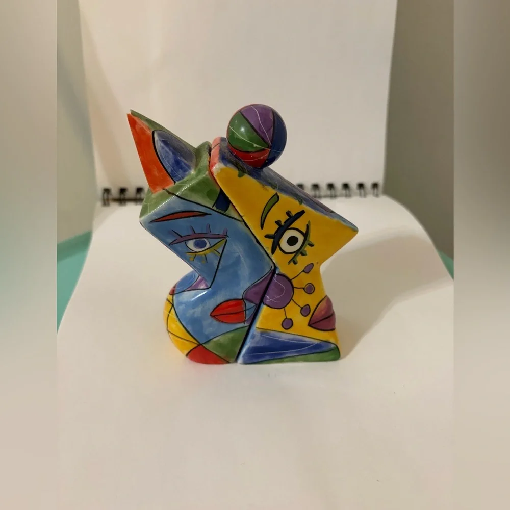 Rare Muzeum Picasso Style Cubist Male Female Salt & Pepper Shakers